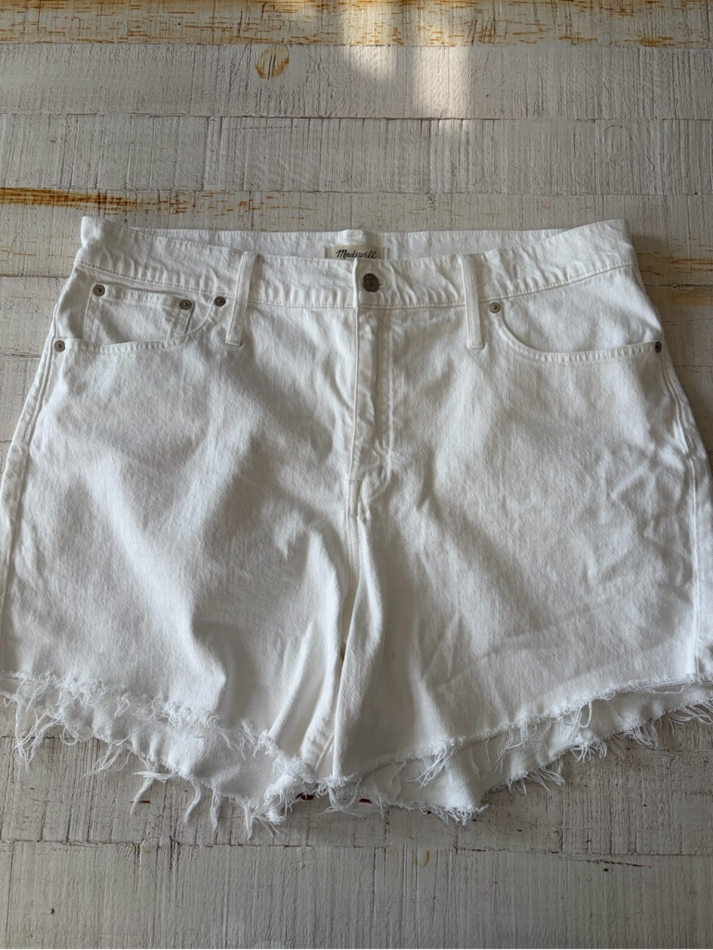 Madewell High Rise Denim Shorts‎ size 35 White Raw Hem Cut Off Jean Shorts